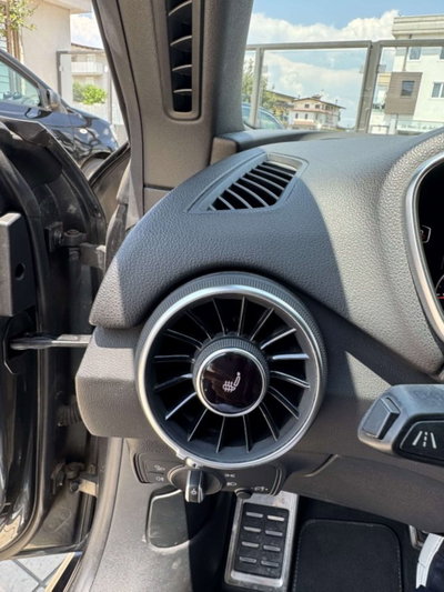 Audi TT Cabrio 2.0 TFSI Design (13)