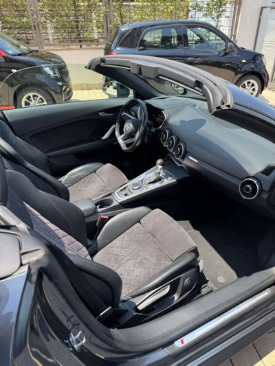 Audi TT Cabrio 2.0 TFSI Design (8)