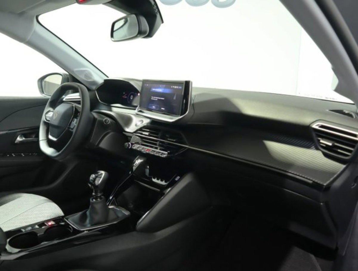 Peugeot 208 1.2 puretech Active s&s 100cv (12)