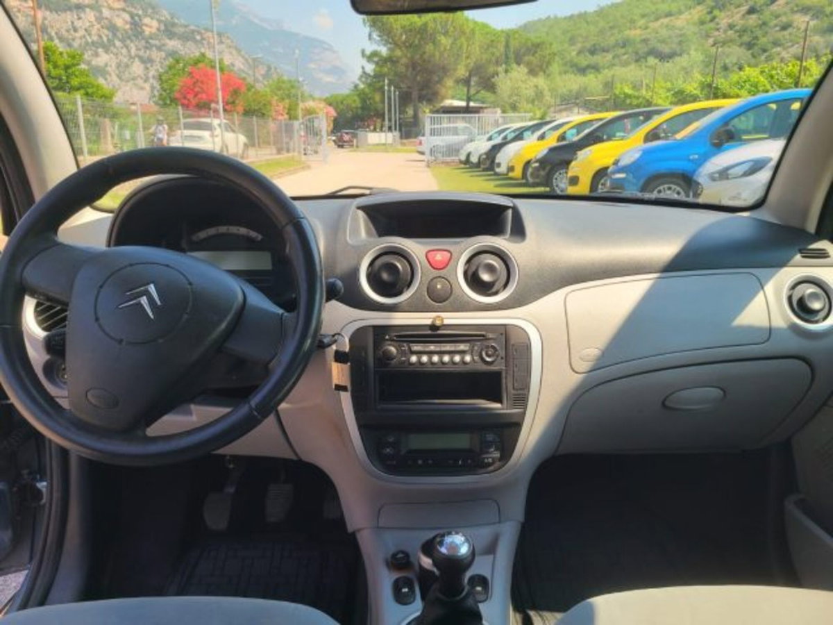 Citroen C3 1.4 HDi 70 Exclusive (14)