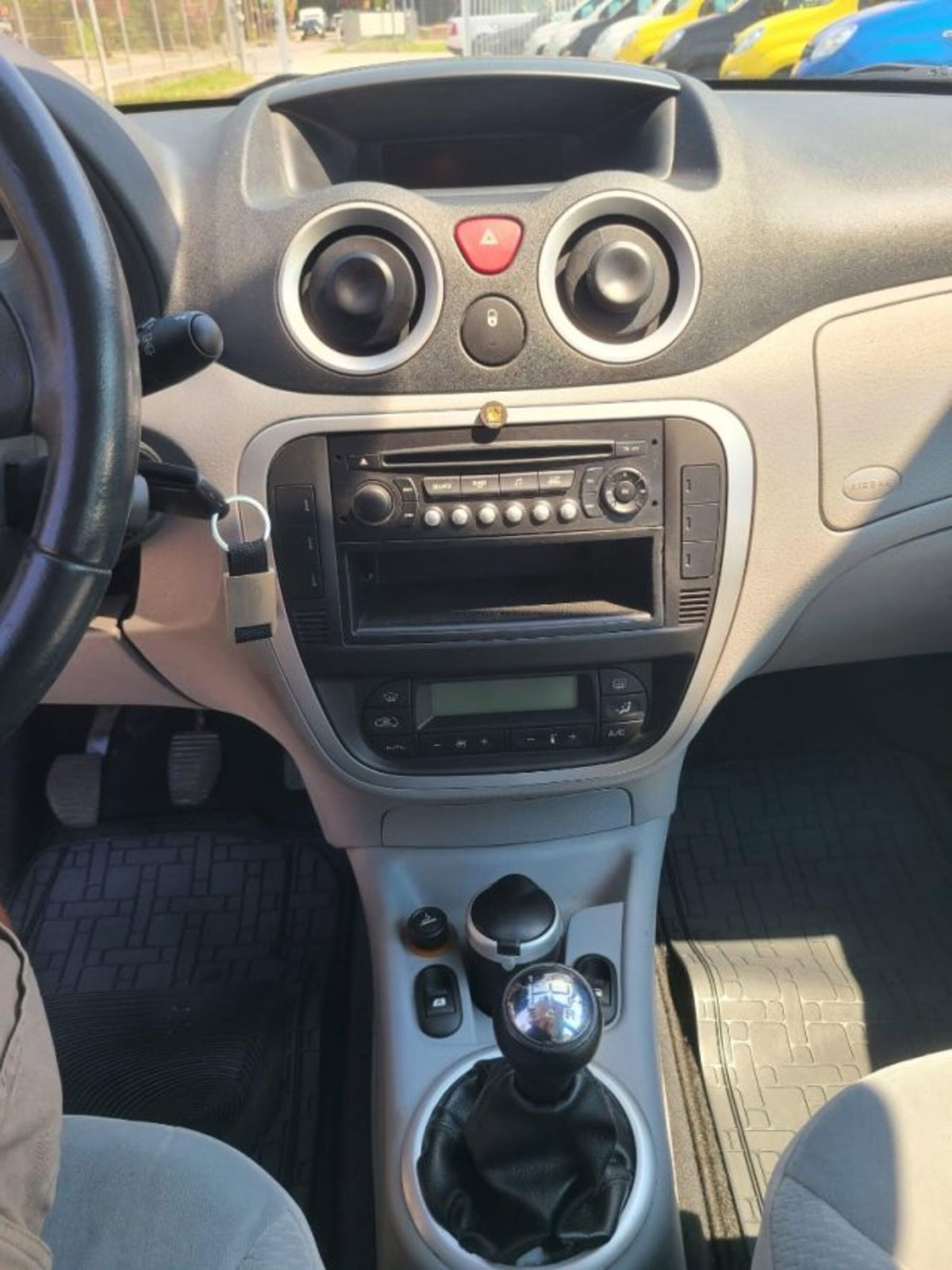 Citroen C3 1.4 HDi 70 Exclusive (15)
