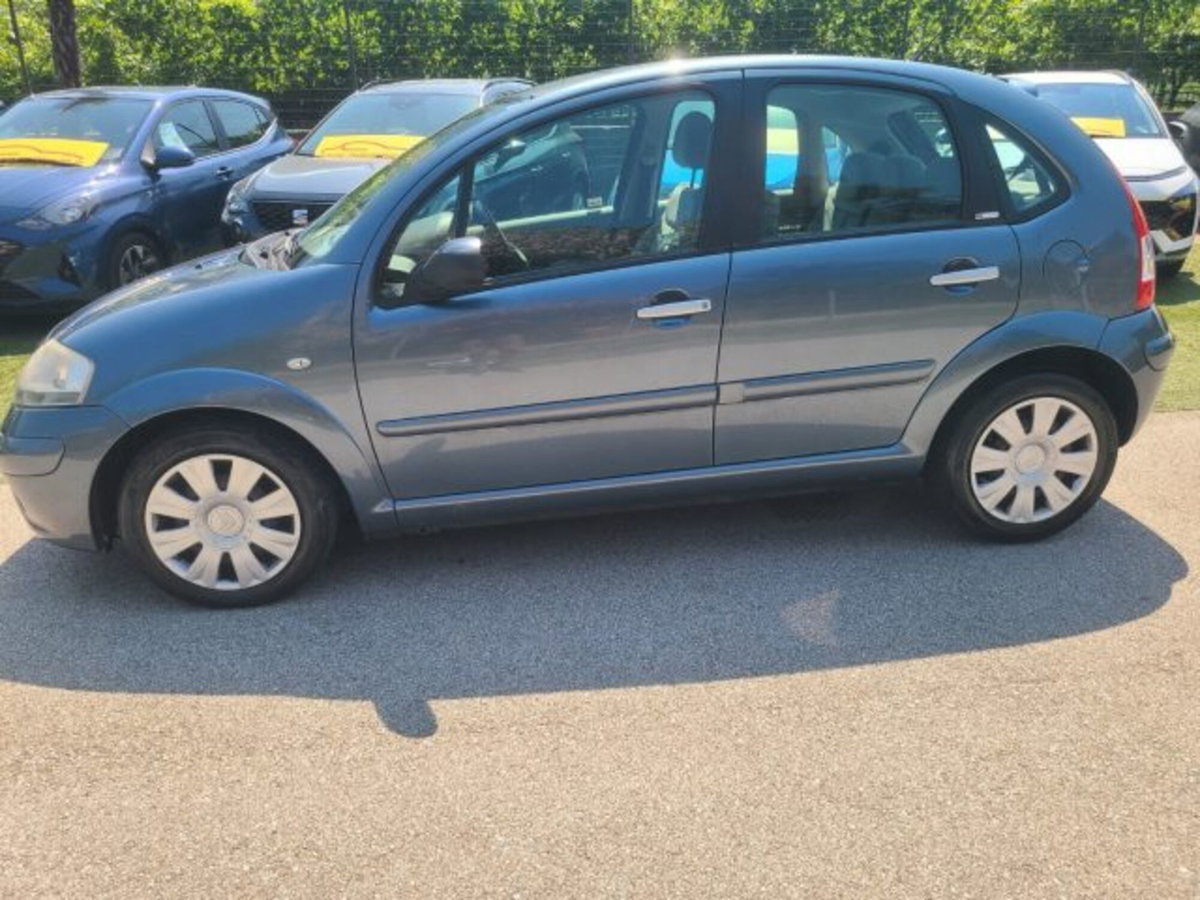 Citroen C3 1.4 HDi 70 Exclusive (2)