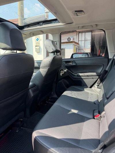 Subaru Forester 2.0i Lineartronic XT Navi (11)