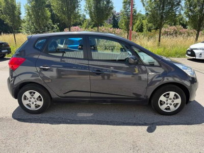 Kia Venga 1.4 CVVT Cool (6)