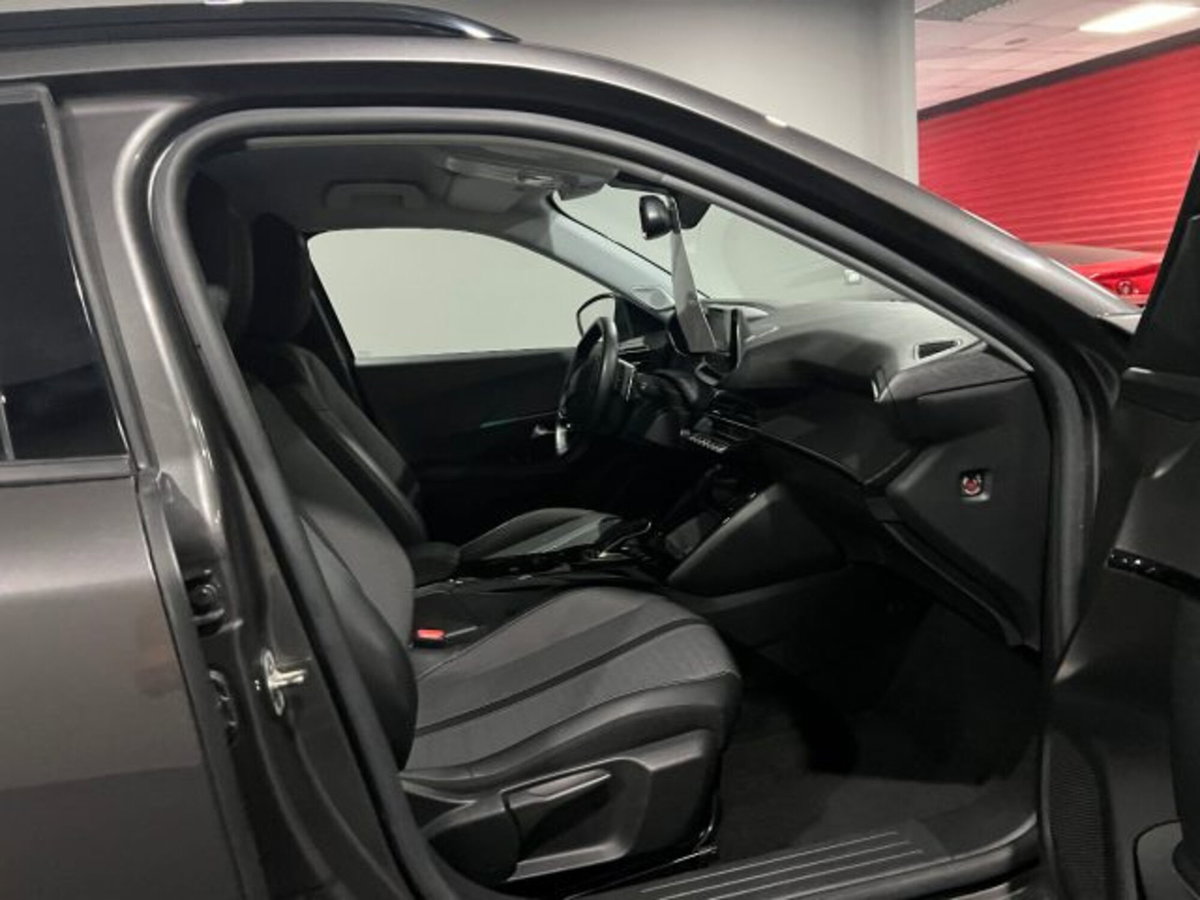 Peugeot 2008 BlueHDi 130 S&S EAT8 Allure Pack (10)