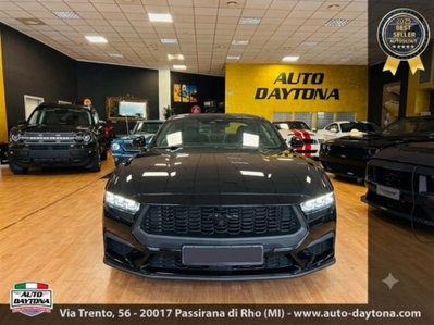 Ford Mustang Coupé Fastback 2.3 EcoBoost (4)