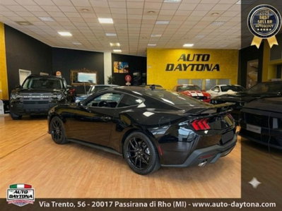 Ford Mustang Coupé Fastback 2.3 EcoBoost (9)