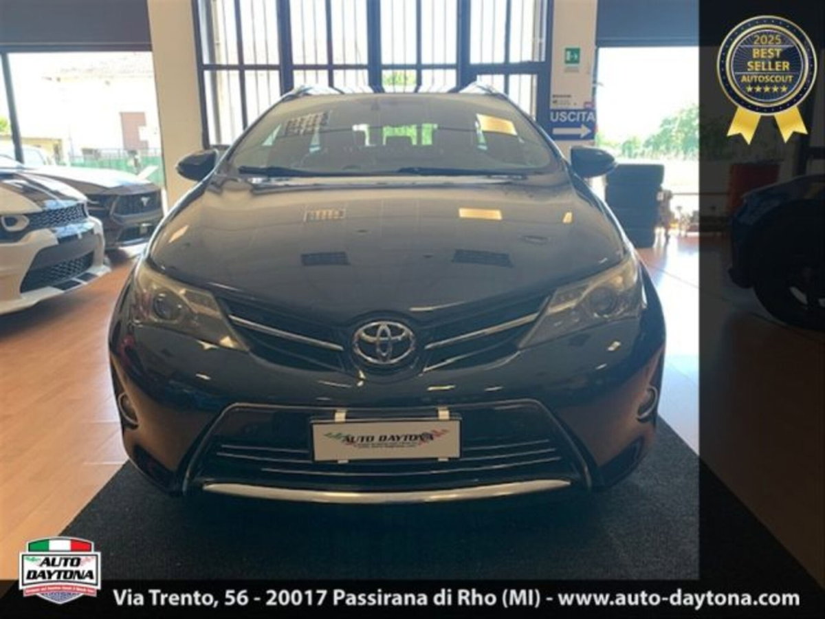 Toyota Auris Station Wagon 2.0 D-4D Lounge