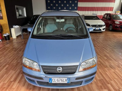 Fiat Idea 1.4 16V Active (2)