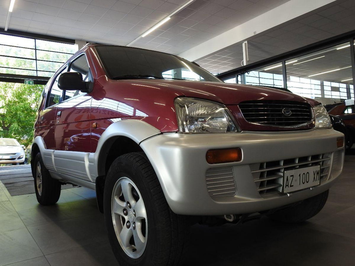 Daihatsu Terios 1.3i 16V cat 4WD SX (2)