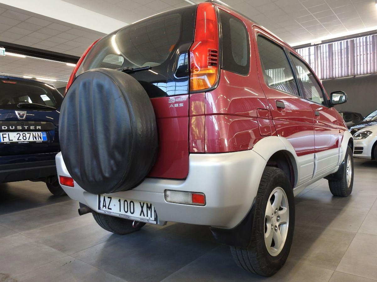 Daihatsu Terios 1.3i 16V cat 4WD SX (4)