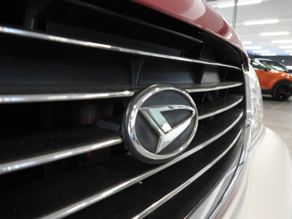 Daihatsu Terios 1.3i 16V cat 4WD SX (5)