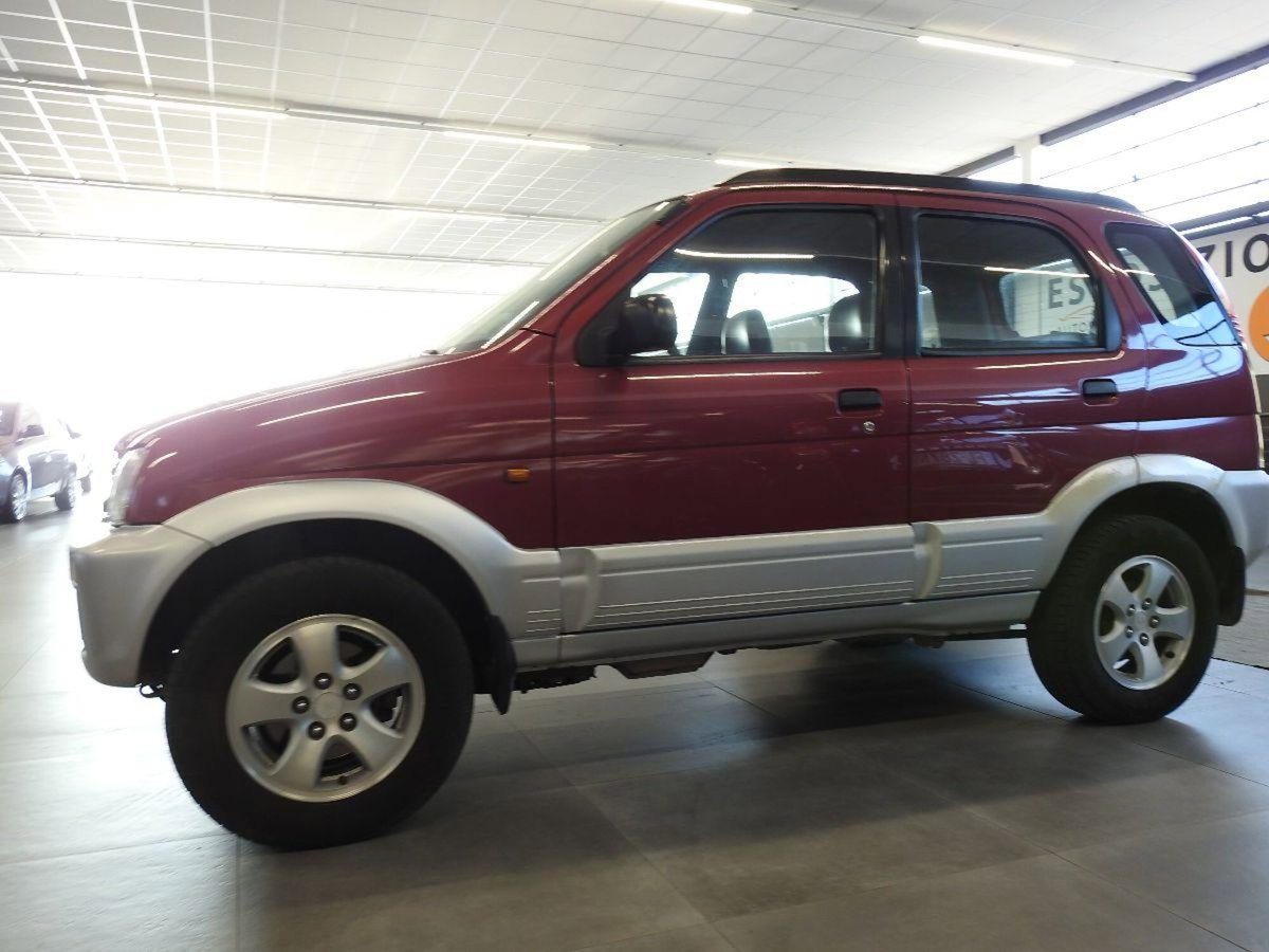 Daihatsu Terios 1.3i 16V cat 4WD SX (8)