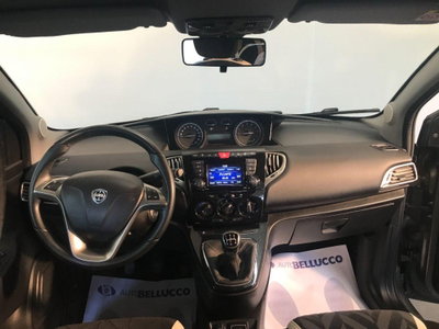 Lancia Ypsilon 1.2 69 CV 5 porte GPL Ecochic Gold (7)