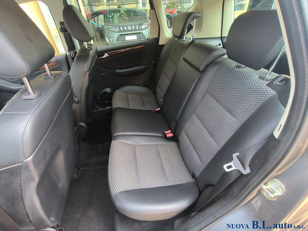 Mercedes-Benz Classe A 160 BlueEFFICIENCY Style (8)