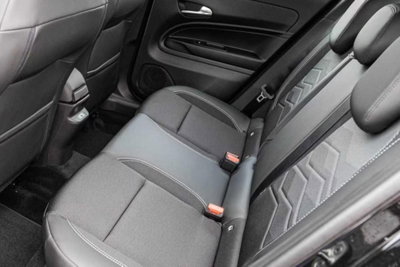 Jeep Avenger 1.2 turbo Altitude fwd 100cv (14)