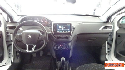 Peugeot 2008 82 S&S Signature (8)