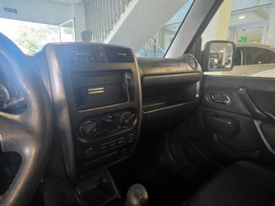 Suzuki Jimny 1.5 DDiS cat 4WD JLX Più (9)