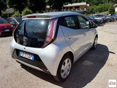 Toyota Aygo 1.0 12V VVT-i 5 porte (5)