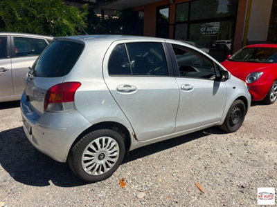 Toyota Yaris 1.3 5 porte Style Multidrive S (3)