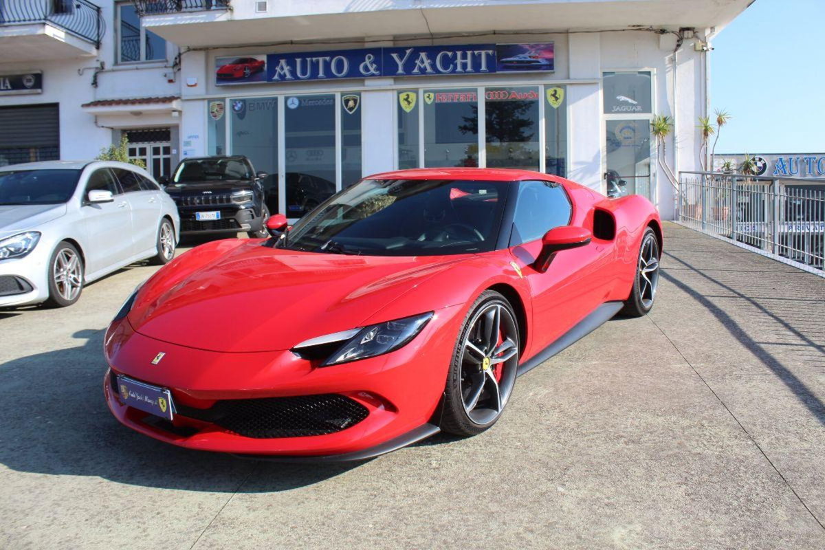 Ferrari 296 Coupé 3.0 GTB (2)