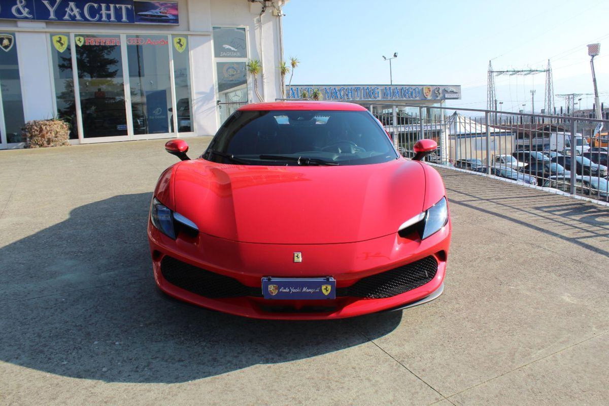 Ferrari 296 Coupé 3.0 GTB (3)