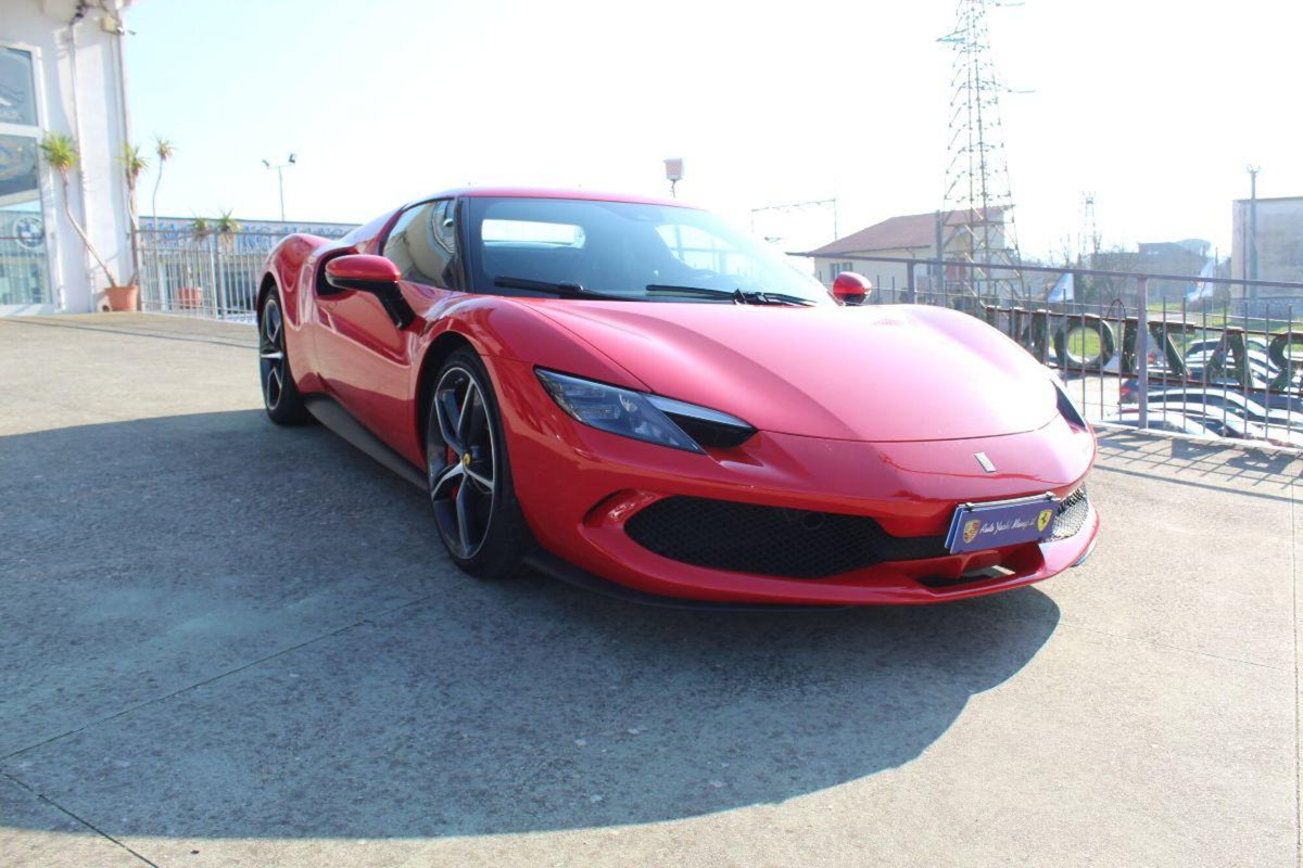 Ferrari 296 Coupé 3.0 GTB (4)