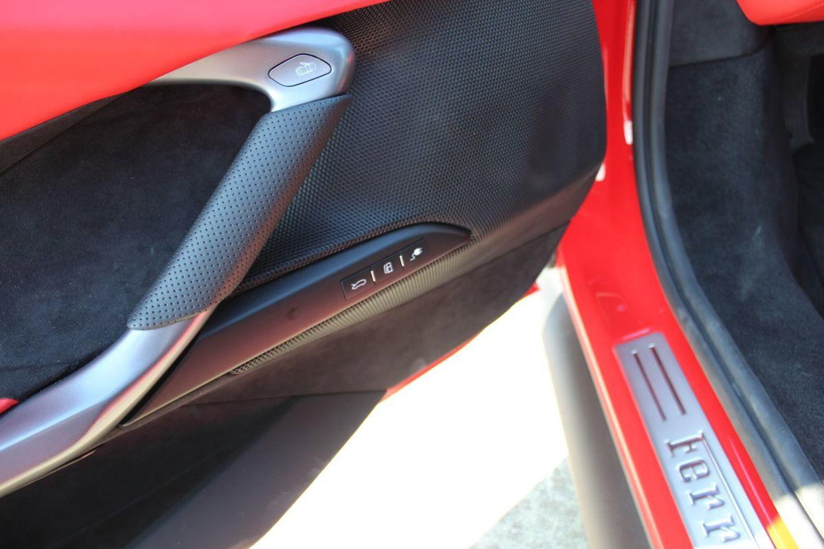 Ferrari 296 Coupé 3.0 GTB (8)