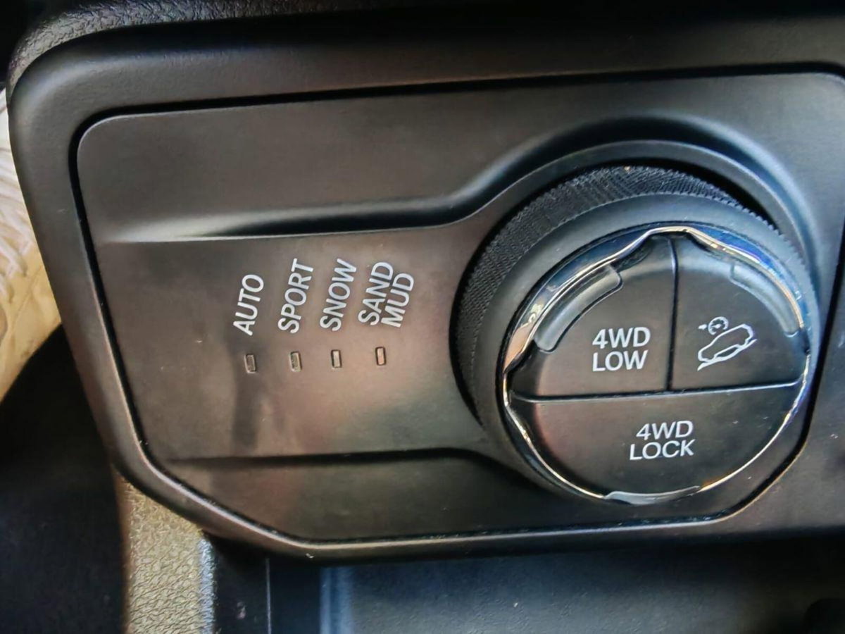 Jeep Renegade 1.3 T4 240CV PHEV 4xe AT6 S (13)