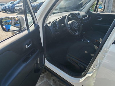 Jeep Renegade 1.3 T4 240CV PHEV 4xe AT6 S (8)