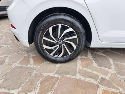 Volkswagen Polo 1.0 tsi Life 95cv (7)