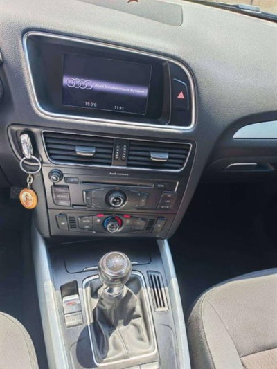 Audi Q5 2.0 TDI 170 CV quattro (9)
