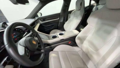 Porsche Taycan Taycan (10)