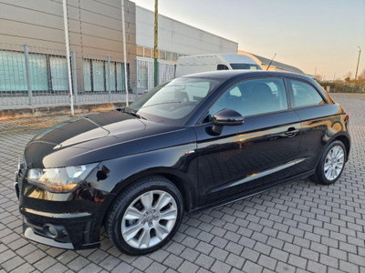 Audi A1 1.2 TFSI Attraction (4)