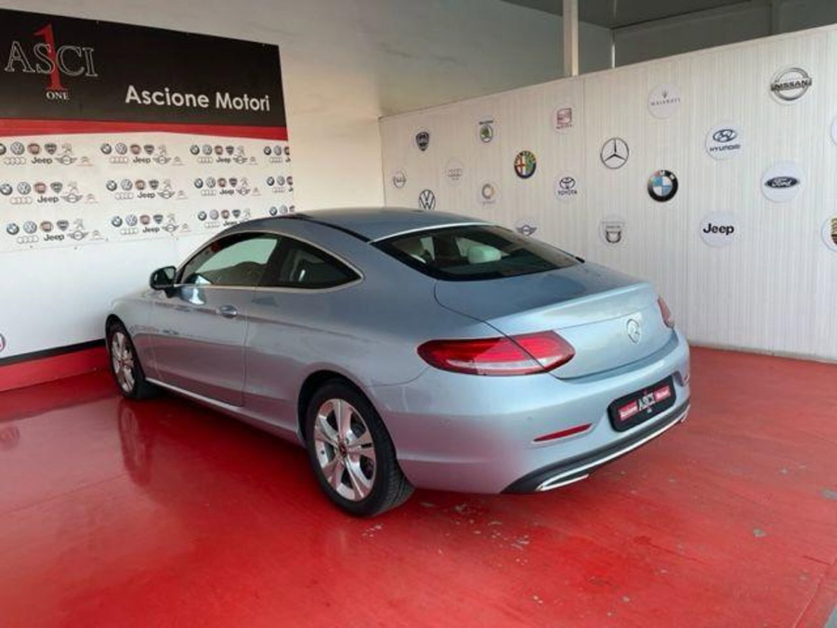 Mercedes-Benz Classe C Coupé 250 d Automatic Coupé Premium (4)