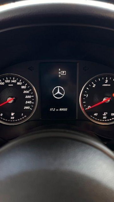 Mercedes-Benz Classe C 180 d Auto Executive (10)