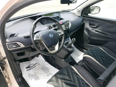 Lancia Ypsilon 1.2 69 CV 5 porte GPL Ecochic Gold (5)