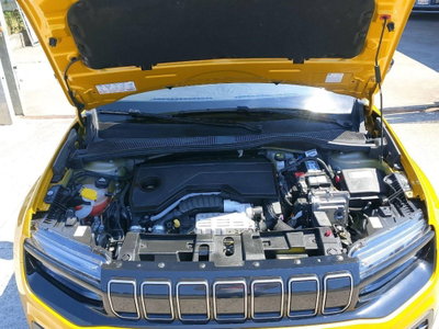 Jeep Avenger 1.2 turbo e-hybrid mhev Summit fwd 110cv edct6 (16)