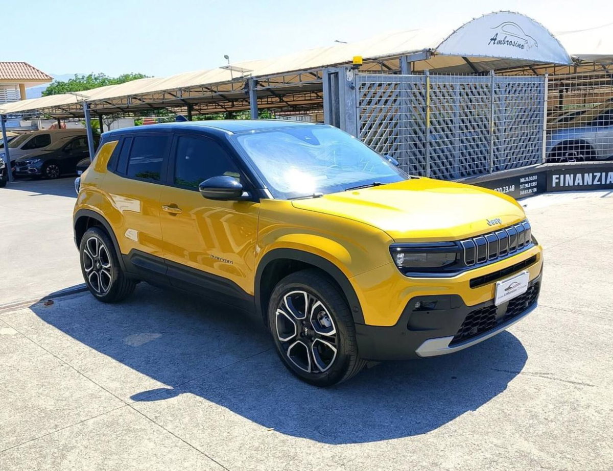 Jeep Avenger 1.2 turbo e-hybrid mhev Summit fwd 110cv edct6 (2)