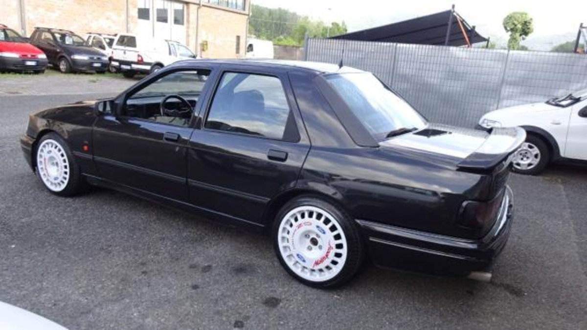 Ford Sierra 4 porte 4x4 Cosworth (10)