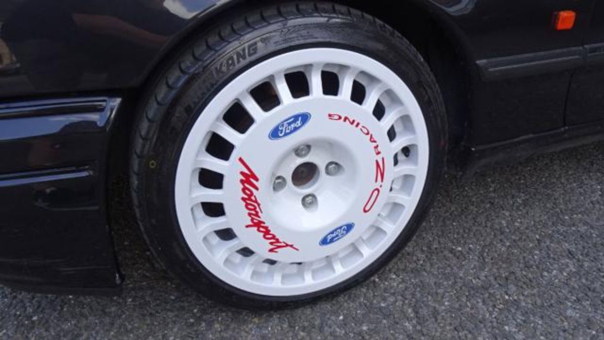 Ford Sierra 4 porte 4x4 Cosworth (11)