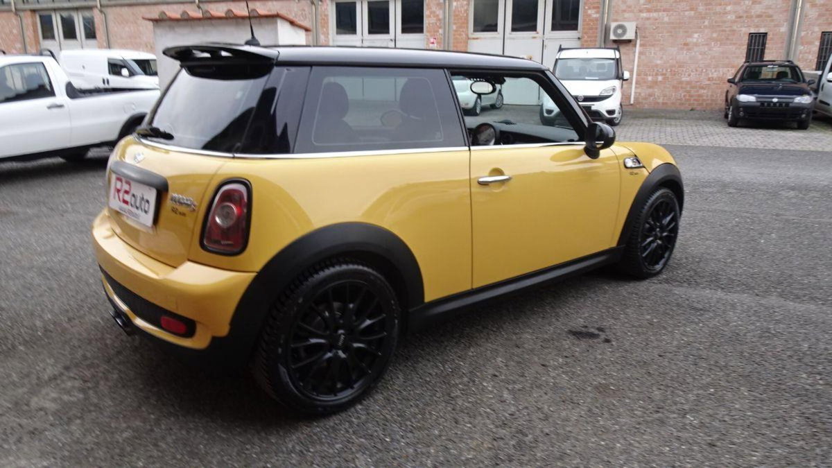 MINI Mini 1.6 16V Cooper S (12)