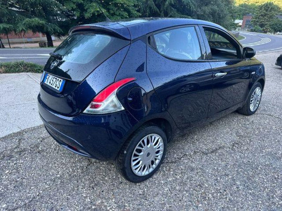 Lancia Ypsilon 1.3 MJT 16V 95 CV 5 porte S&S Opening Edition (3)