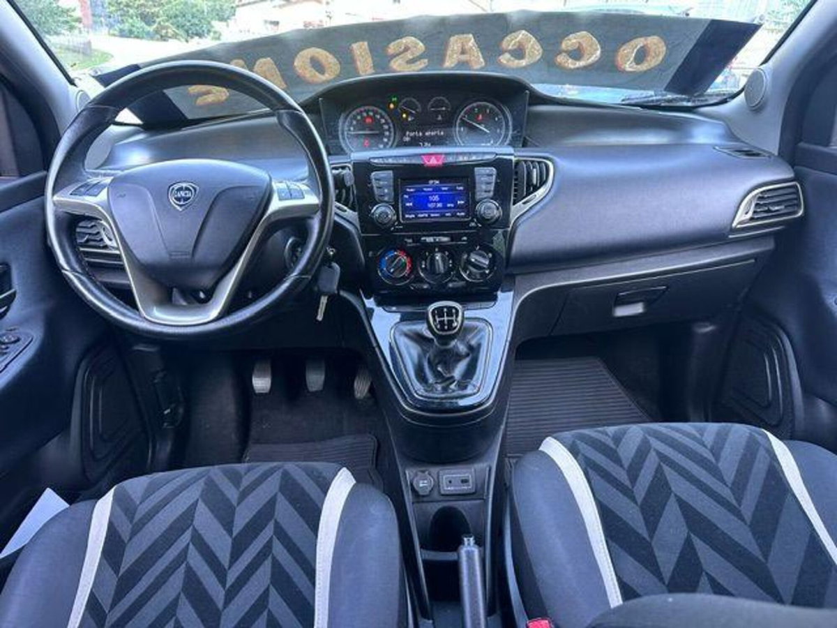 Lancia Ypsilon 1.3 MJT 16V 95 CV 5 porte S&S Opening Edition (6)