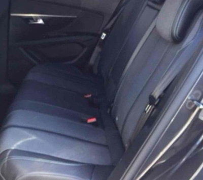 Peugeot 3008 BlueHDi 130 S&S EAT8 Allure Pack (4)
