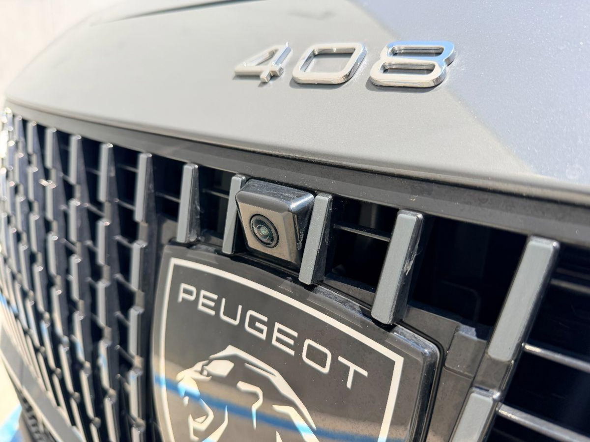 Peugeot 408 58,2 kWh GT (4)