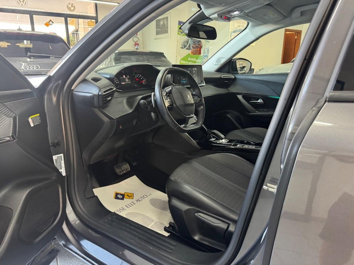 Peugeot 2008 BlueHDi 130 S&S EAT8 Allure Pack (7)