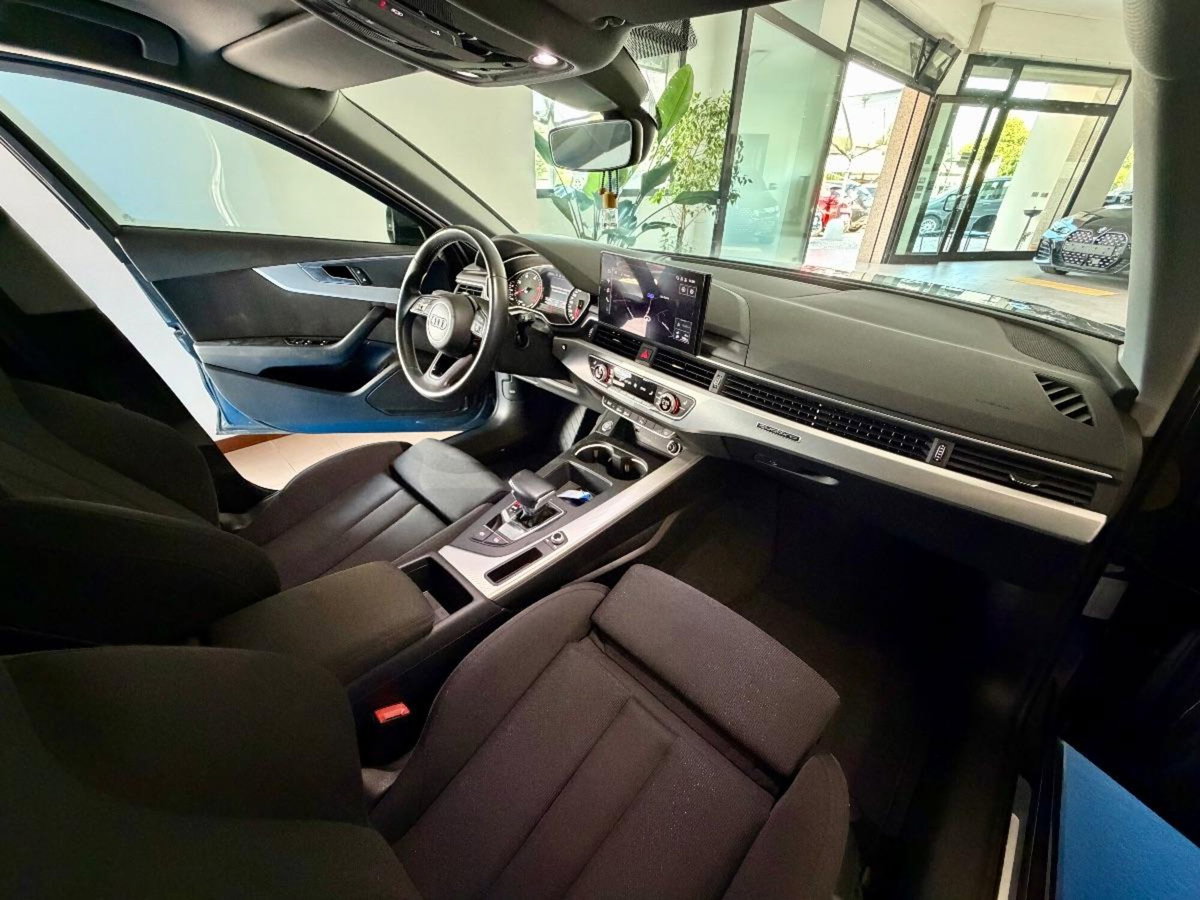 Audi A4 40 TDI quattro S tronic Business (10)