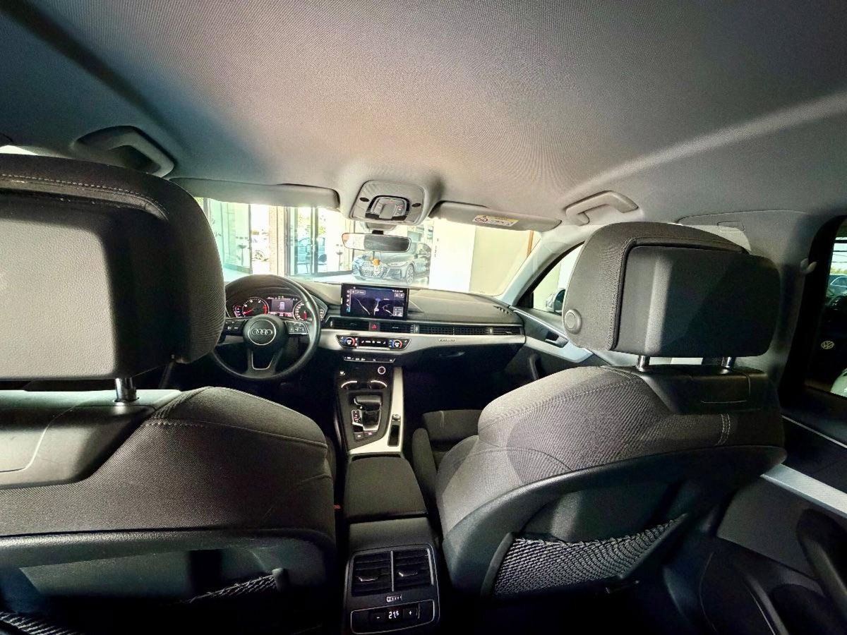 Audi A4 40 TDI quattro S tronic Business (11)