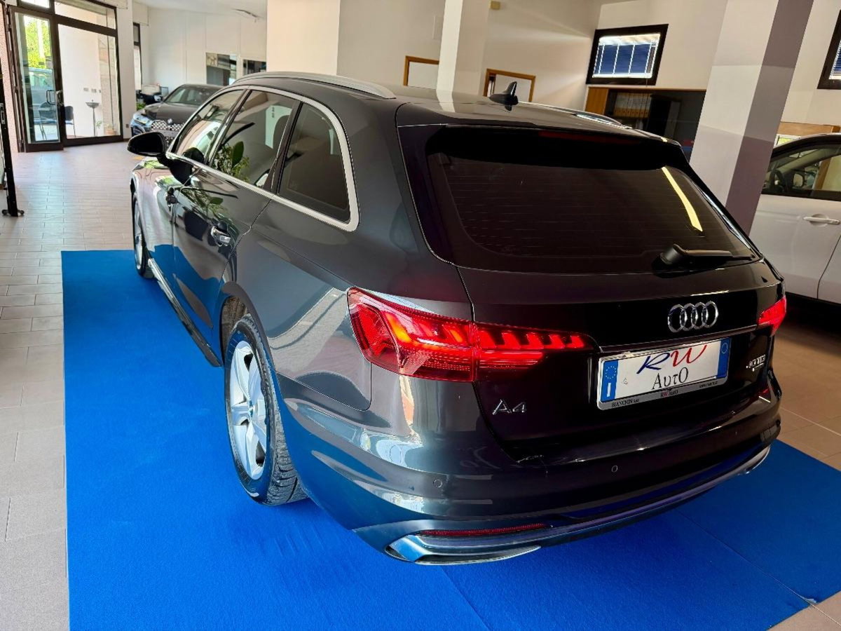 Audi A4 40 TDI quattro S tronic Business (7)